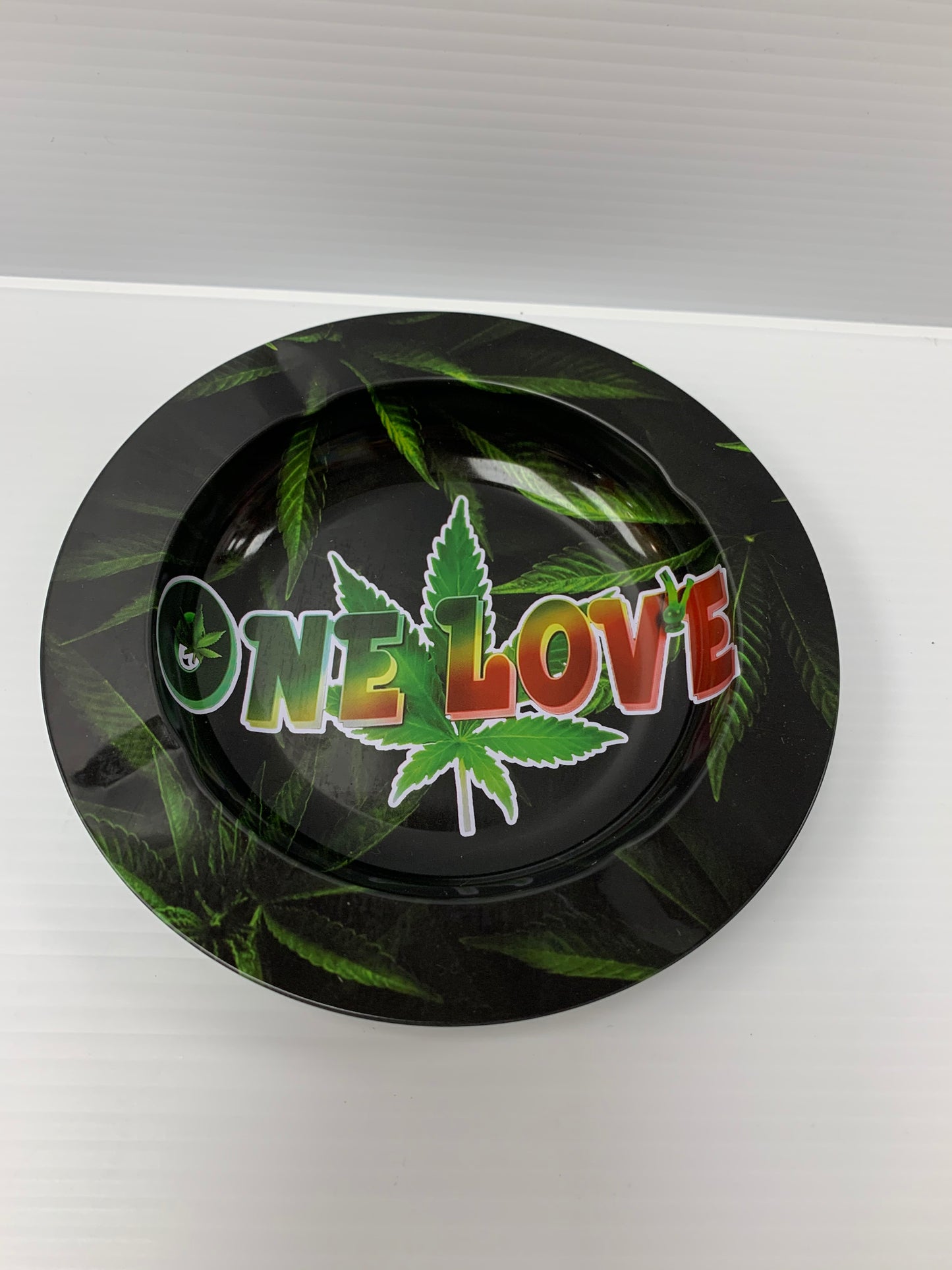 Metal Round Ash Trays